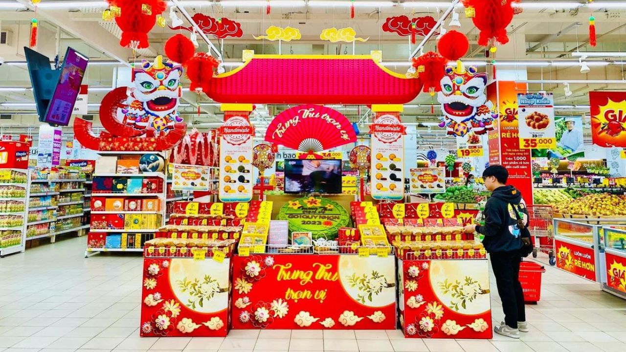 Trang trí theo chủ đề truyền thống – Nơi lưu giữ những ký ức tuổi thơ rực rỡ bên ánh đèn lồng và tiếng trống rộn ràng (Nguồn ảnh_ Vo Thuy)