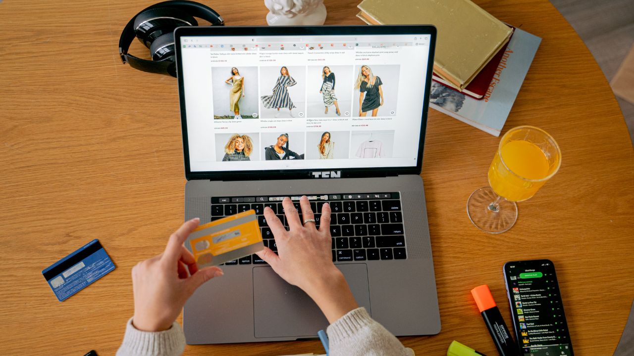 Gian hàng 3d online – gian hàng ảo trên nền tảng số